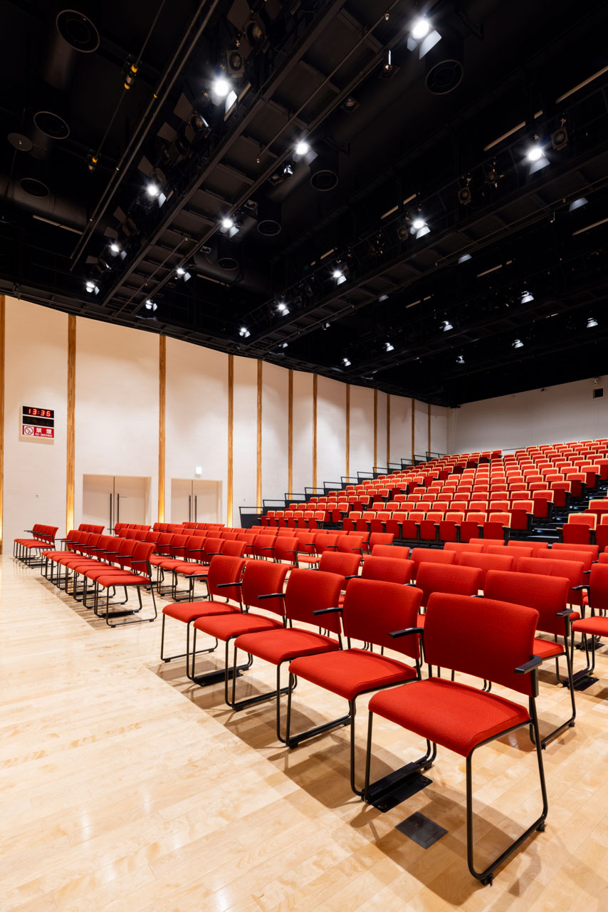 RaiBoC Hall（市民会館おおみや） 小ホール
